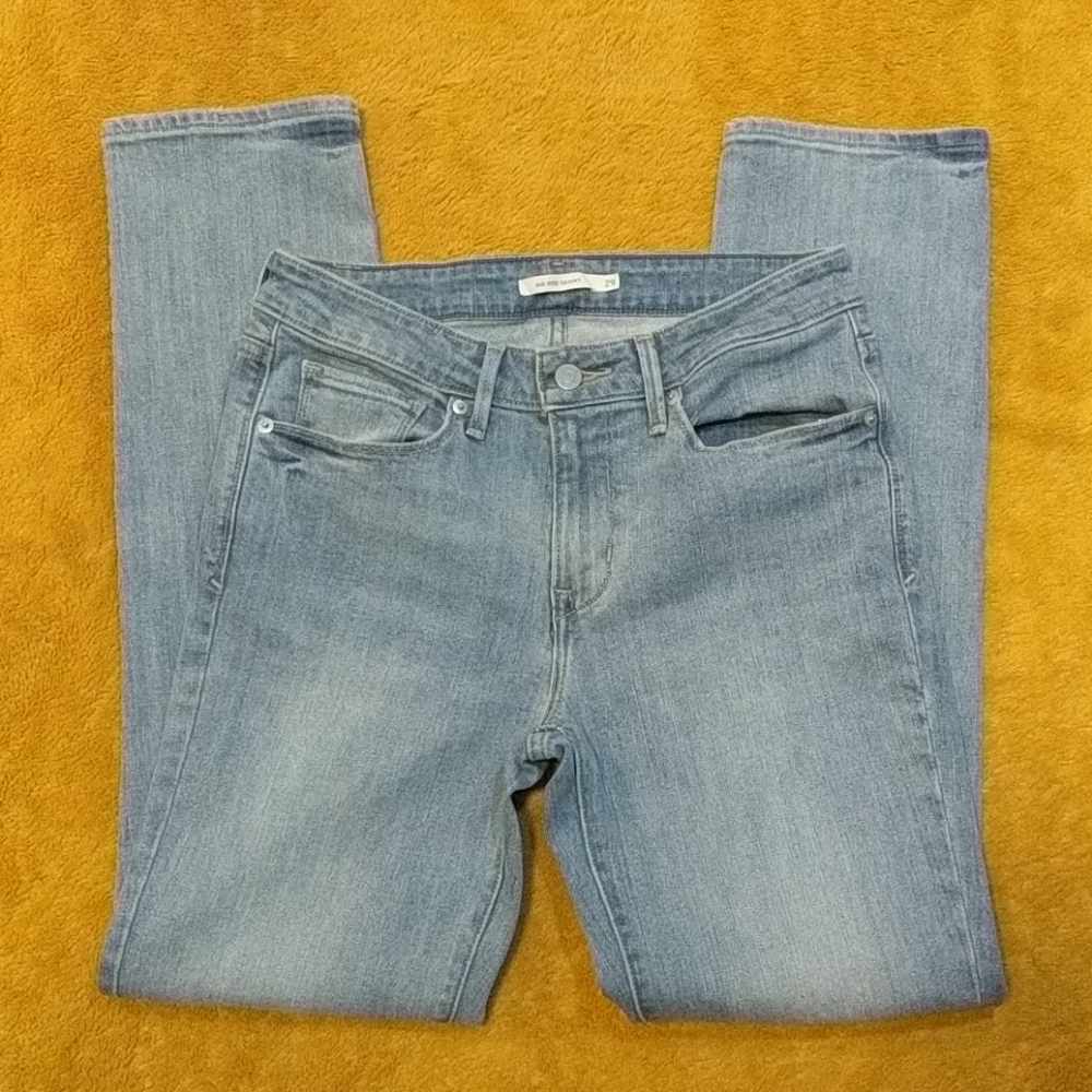 Levi's Mid Rise Skinny Jeans